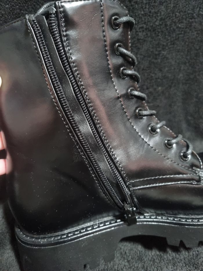 Paires De Bottines Noires - photo numéro 7