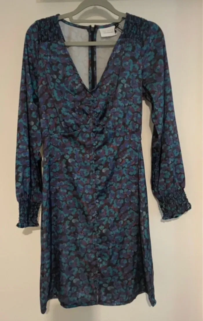 Jolie robe col V La City taille 36-S neuve - photo numéro 2