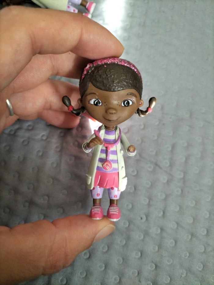 Lot figurines docteur la peluche - photo numéro 12