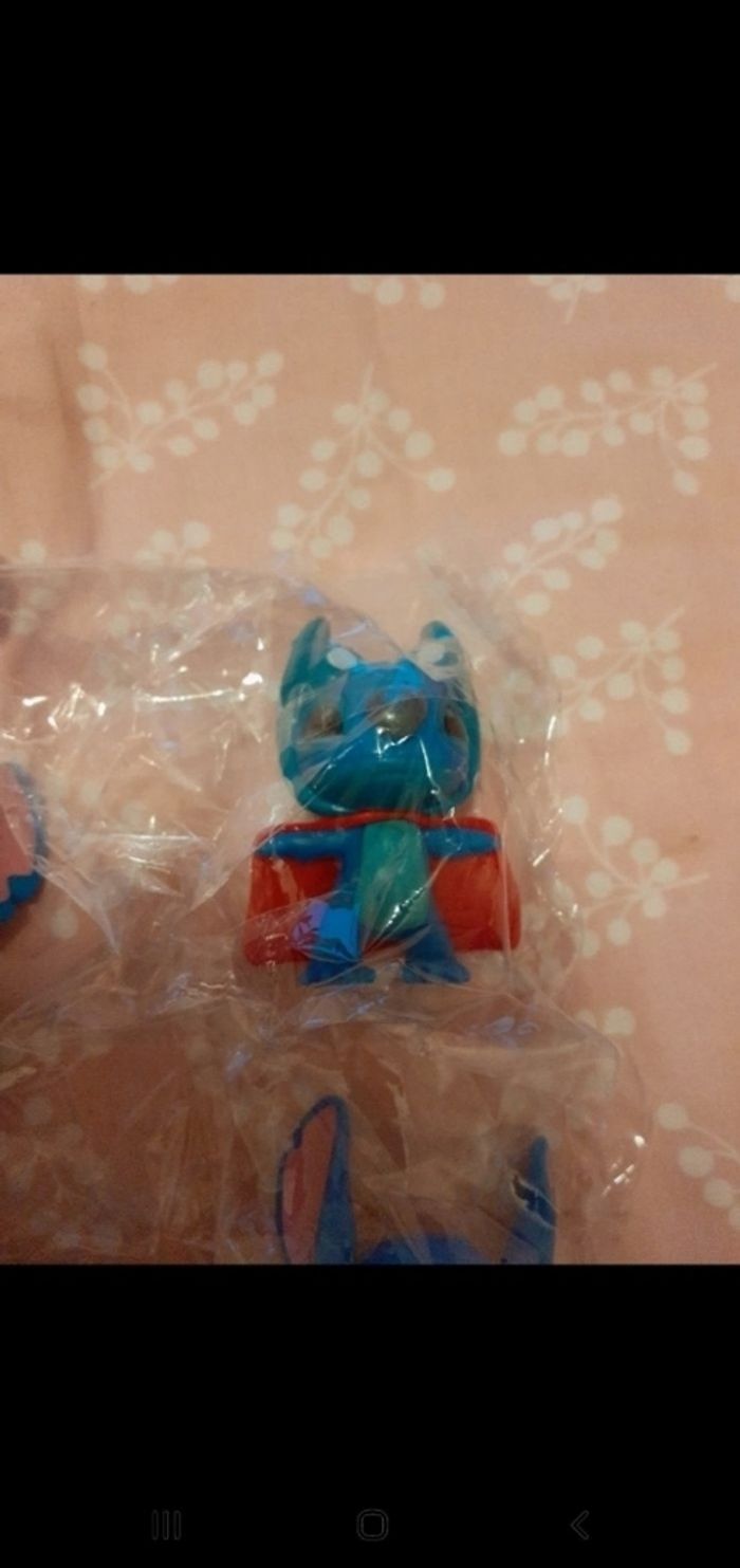 Lot de 5 petites figurines stitch 5 modèles - photo numéro 4