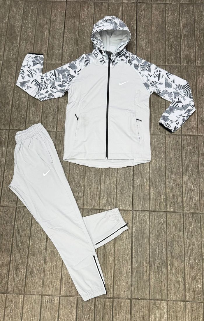 Ensemble nike - photo numéro 4