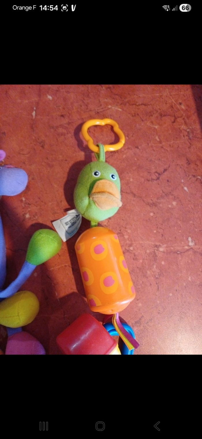 Lot de hochets et jeux d éveil - photo numéro 4