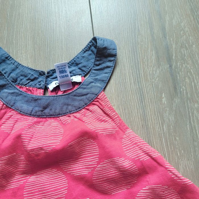 Robe rose/rouge très clair. Fille 8 ans. Marque Okaidi - photo numéro 2