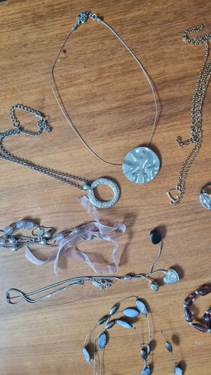 Lot colliers 10 p argenté métal très bon état femme bijoux - photo numéro 7