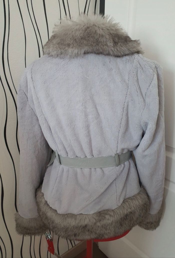 Veste en fausse fourrure - photo numéro 2