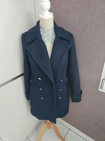 Manteau Morgan taille 38 très bon état, très peu porté