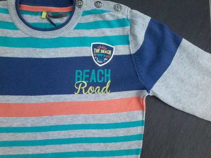 Joli pull coloré garçon 8 ans - photo numéro 2
