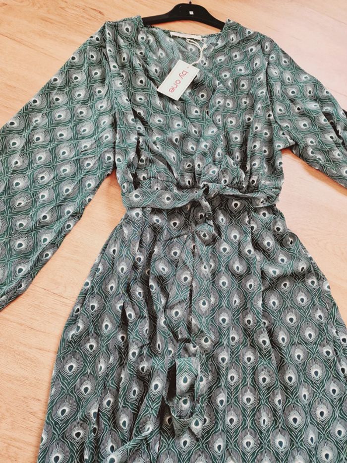 Magnifique robe verte motif paon - photo numéro 2