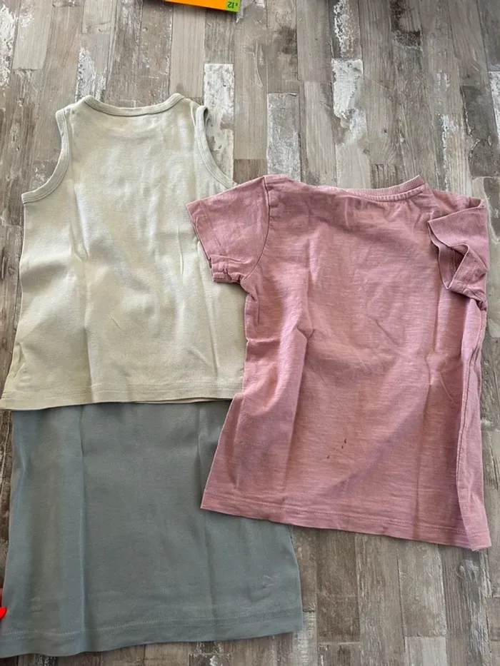 Lot 3 tee-shirts Next T4/5 ans - photo numéro 7