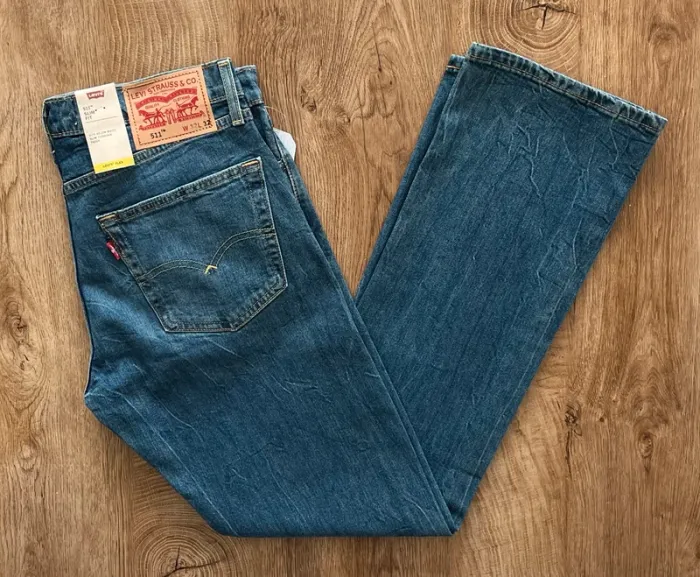 Jean/pantalon bleu Levi's 511 pour homme, taille W 32 L 32 (42 taille française) - photo numéro 2