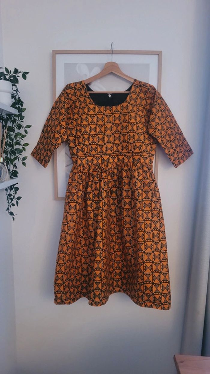 Robe mi-longue en wax - photo numéro 2