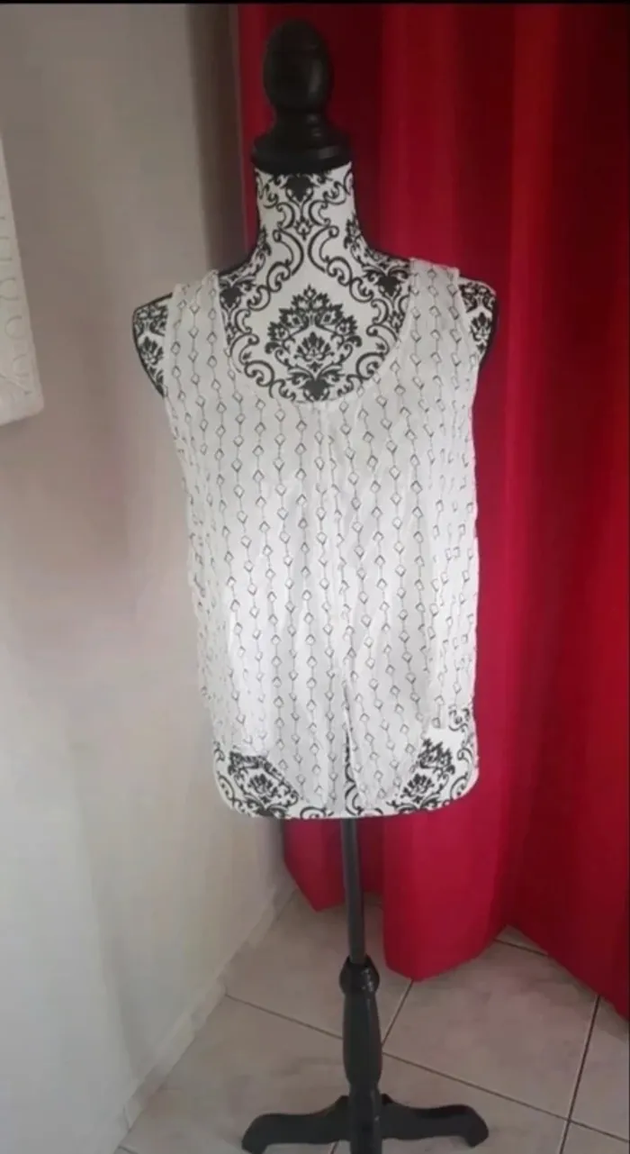 Blouse sans manche