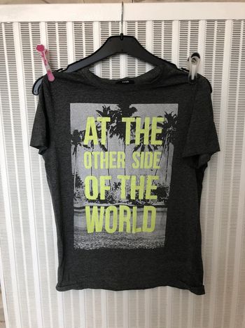 Tee shirt