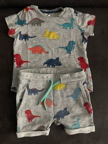 Ensemble tee shirt et short