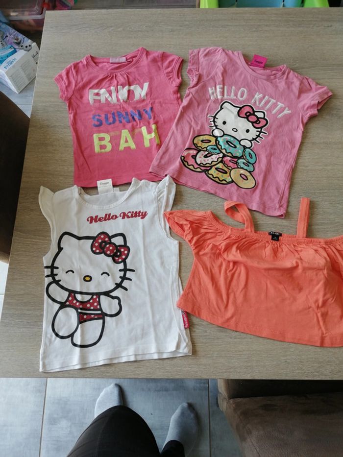 Lot de 4 tshirts manches courtes 3 ans