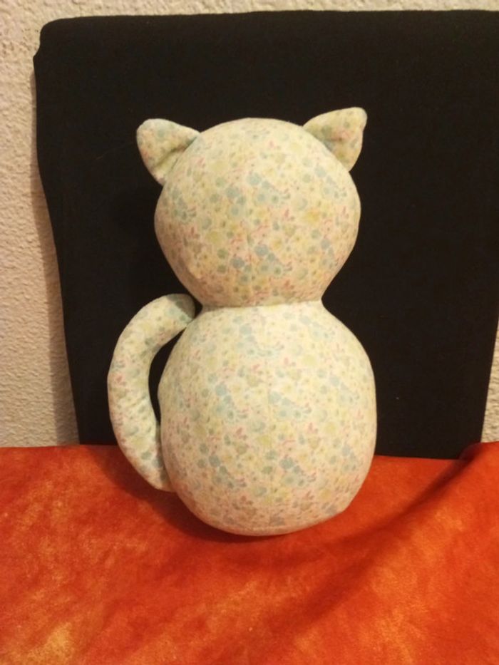 Chat boule liberty - photo numéro 4