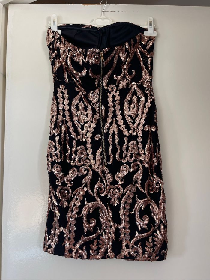 Robe courte noire paillettes dorées – NMODA – Taille M - photo numéro 4