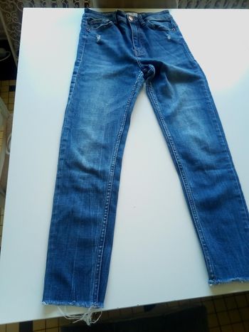 Jean Bershka neuf taille 34