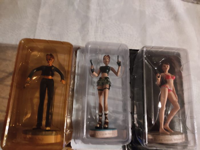 Figurines Tomb Raider Lara Croft 10 euros la figurine - photo numéro 6