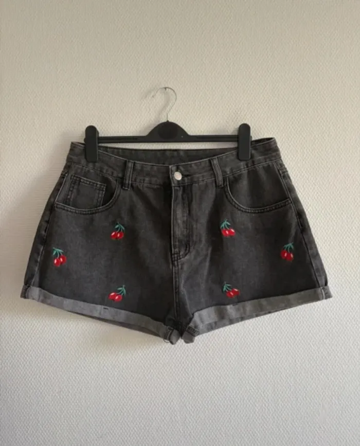 Short en jean - motifs cerises 🍒