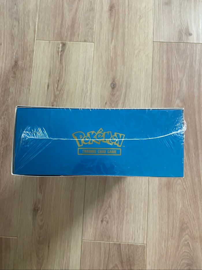 UPC Dracaufeu ME02 - photo numéro 7