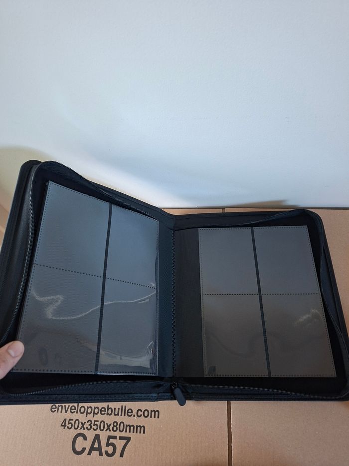 Classeur zip de rangement 128 cartes sous toploaders Pokémon + 2 paquets de 25 toploaders premium FireMint 🔥 - photo numéro 3