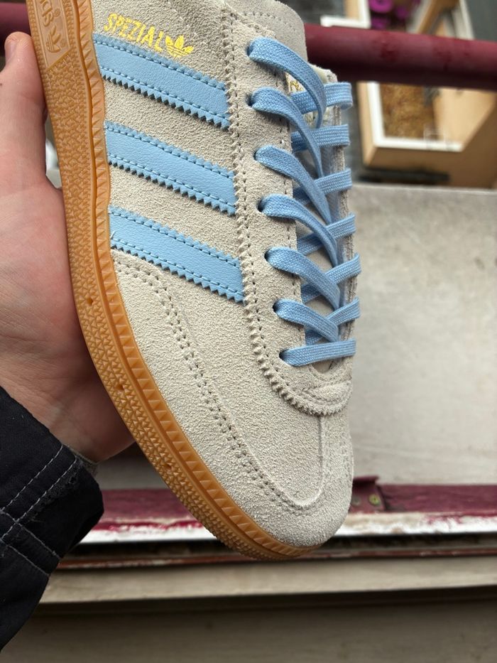 Adidas Spezial Off White/Clear Sky/Gum - Taille 38 - Neuves - photo numéro 10