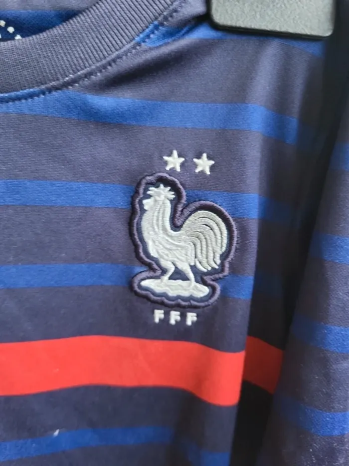 Lot t shirt foot. - photo numéro 7
