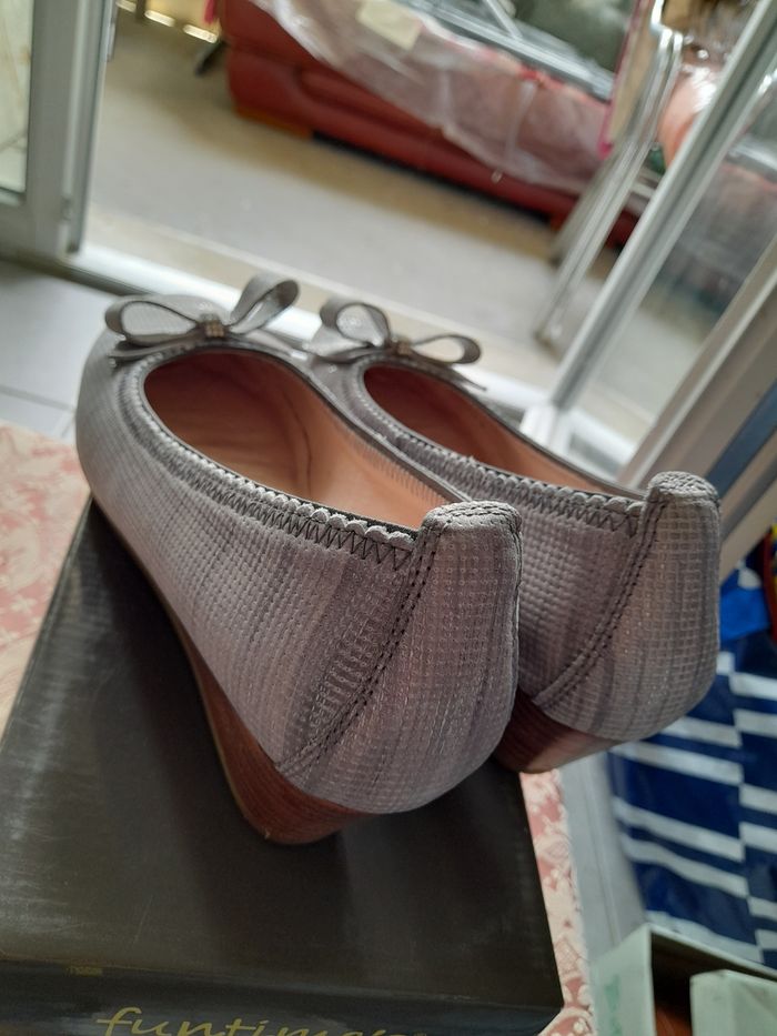CHAUSSURE FEMME " GLOVE HISPANITAS" TAILLE 39 - photo numéro 3