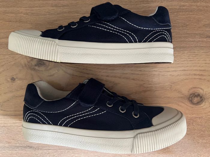 Chaussures garçon taille 32 - photo numéro 3