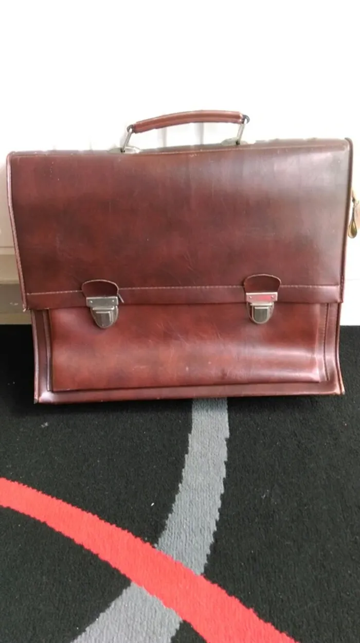 Cartable cuir vintage