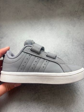 baskets adidas pointure 25