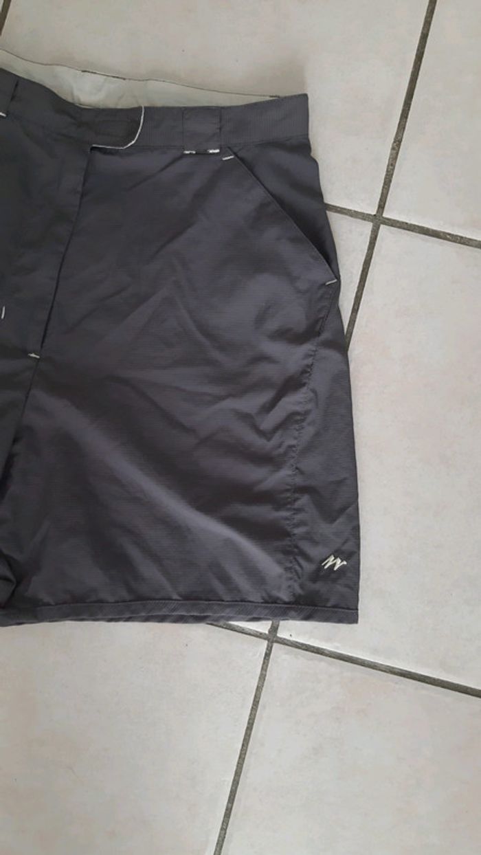 Short léger femme - photo numéro 3