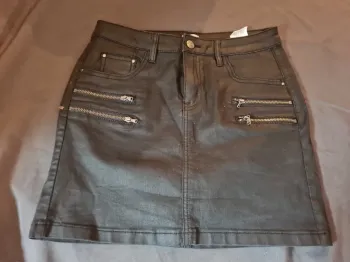 jupe effet cuir