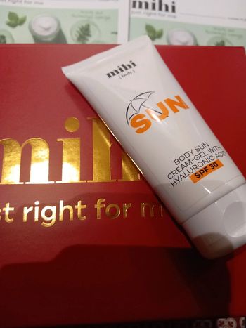 🌹Gel crème solaire à  l'acide hyaluronique Mihi