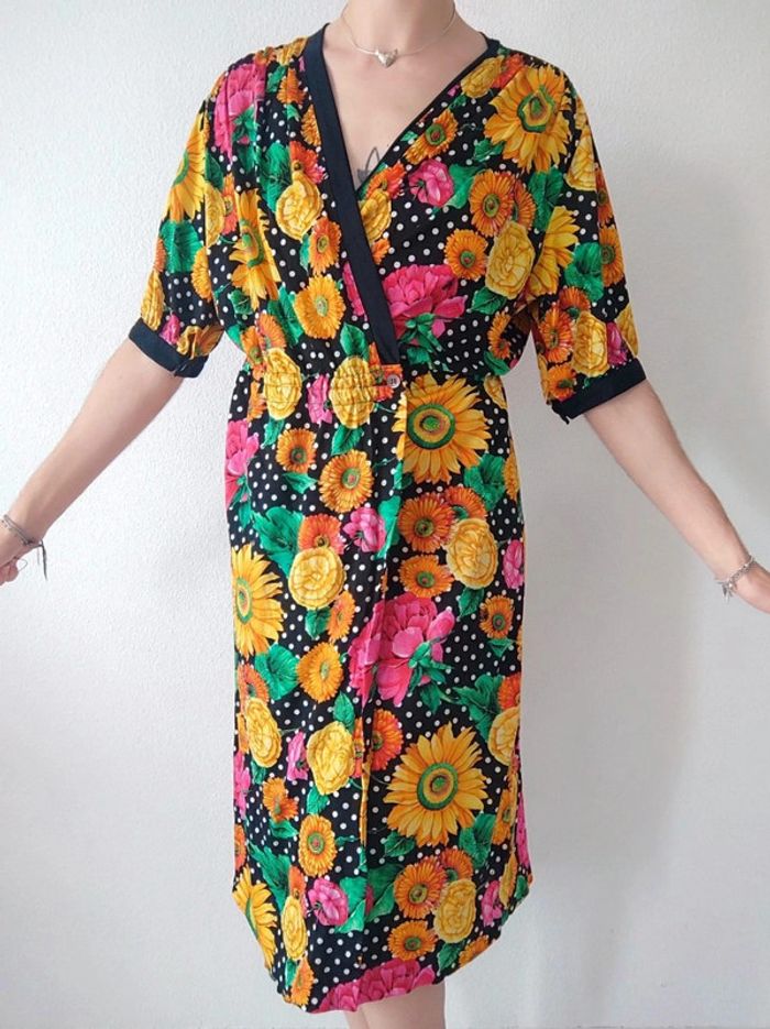 Robe longue portefeuille fleur multicolore noir Rétro / Botto Boutique - 36/S oversize à 46/XXXL - photo numéro 5