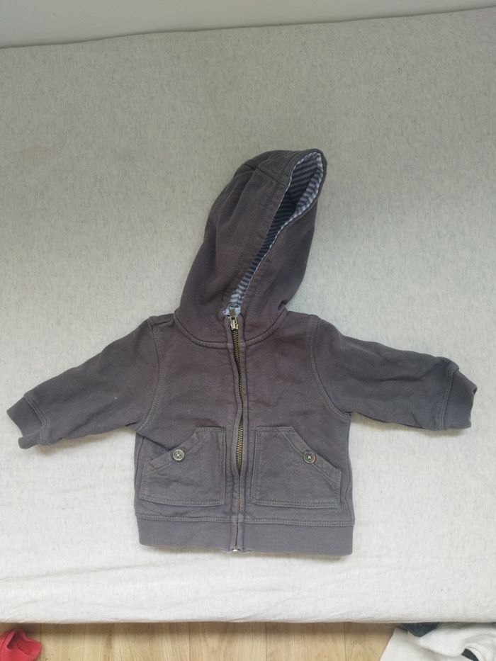 3 Gilet Bébé 6 mois - photo numéro 2