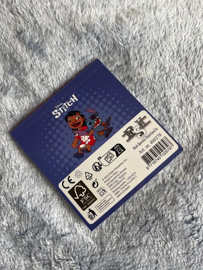 Mini livre coloriage stitch - photo numéro 2