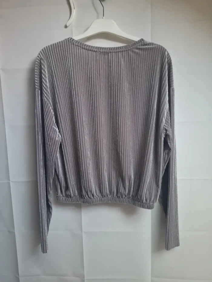Pull taille 40 - photo numéro 2