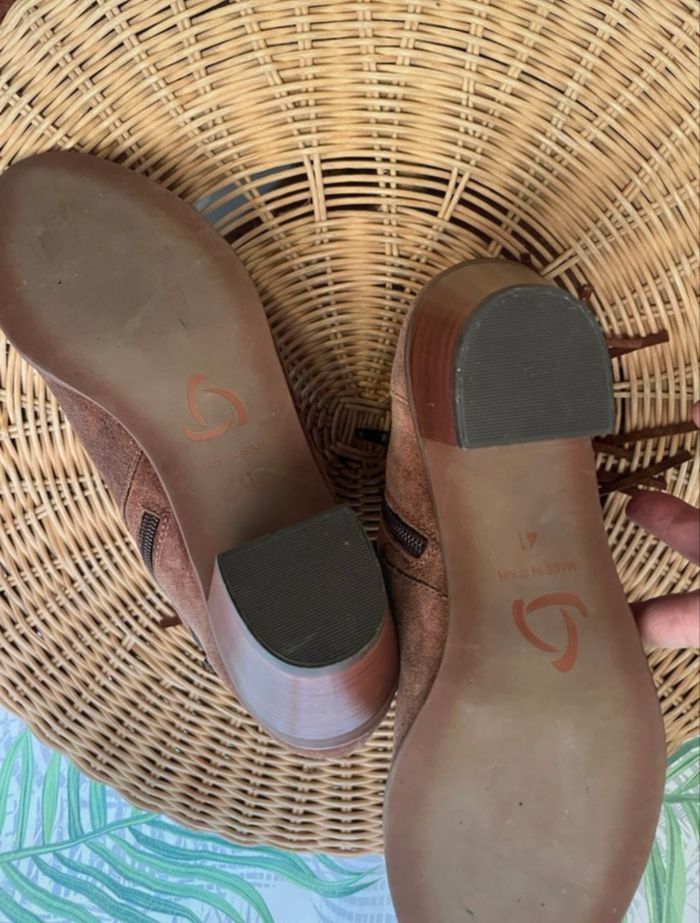 Magnifiques bottines avec des franges.alliant élégance  et modernité - photo numéro 5