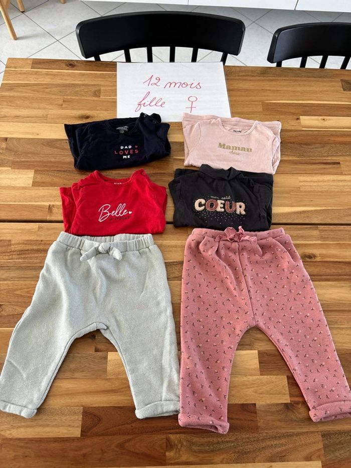 Ensemble 2 sarouals et 4 tshirts