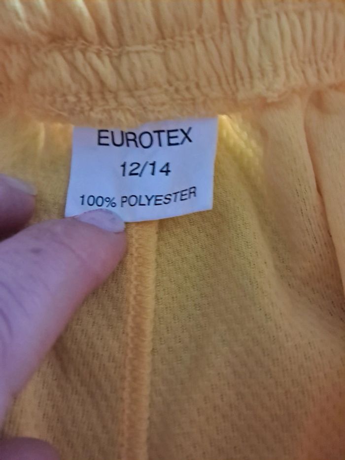 Short neuf 14 ans - photo numéro 3