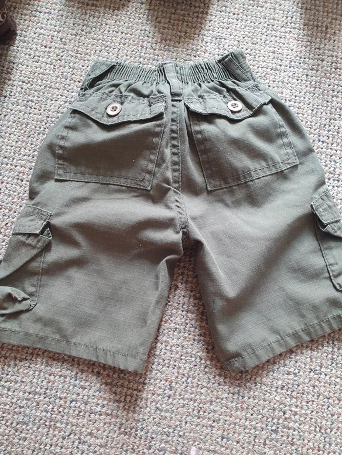 Short cargo 2 ans kaki - photo numéro 3