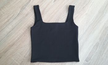 Haut court noir Amisu