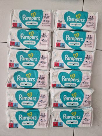 12 paquets de lingettes pampers