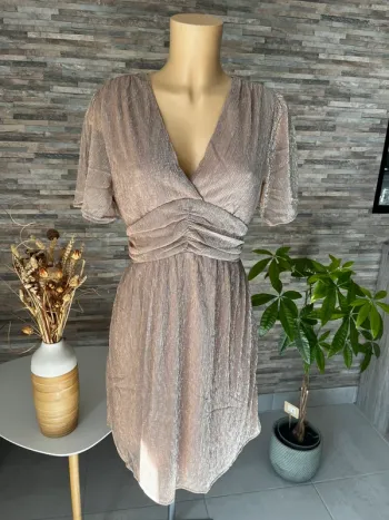 Robe rose poudré beige