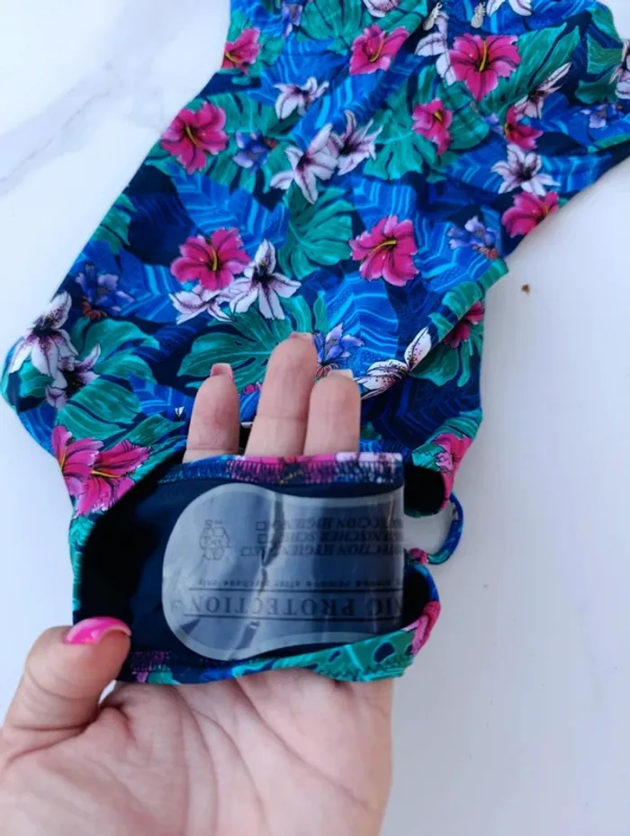 Maillot de bain une pièce RougeGorge neuf 90B fleur feuillage tropical lacets dos avec baleine - photo numéro 10