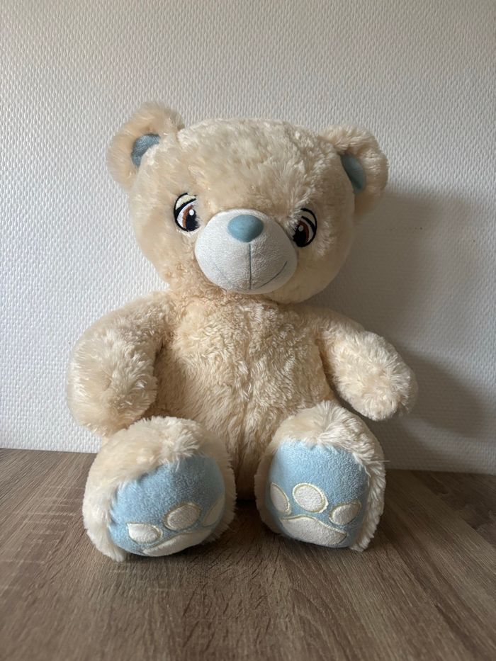 Gros ourson peluche toute douce