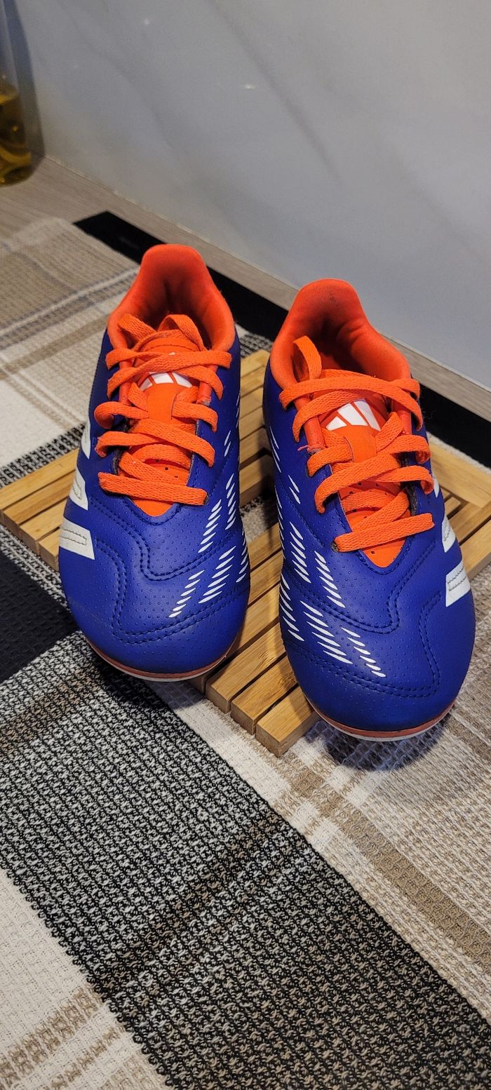 Chaussures de foot Adidas Predator taille 32 - photo numéro 3