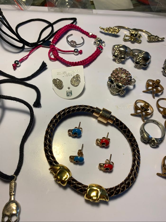 Lot bijoux tête de mort - photo numéro 10